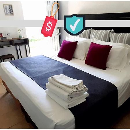 Hospedaje Parras 파라스 데 라 푸엔테 외부 사진